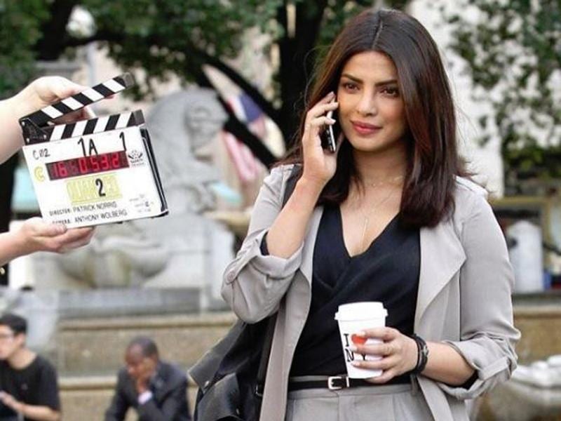 See Pics Priyanka Chopra Is Back On Quantico Sets And She Looks Stunning Hindustan Times