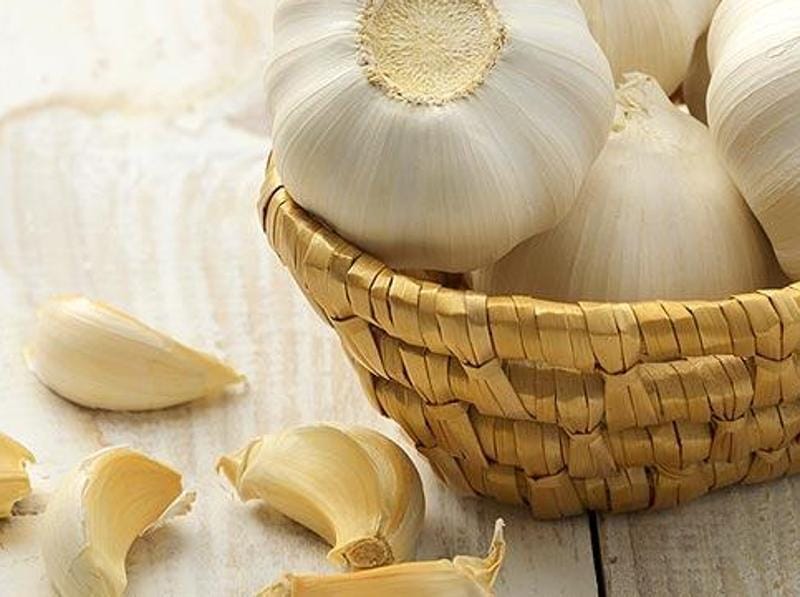 um-mommies-your-breastfeeding-baby-will-also-taste-the-garlic-you-ate