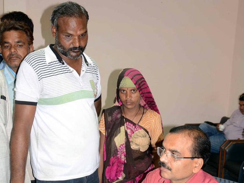 Couple Try To Drink Poison At Public Hearing In Ujjain Hindustan Times The mobile app is linked to the jansunwai(igrs). drink poison at public hearing