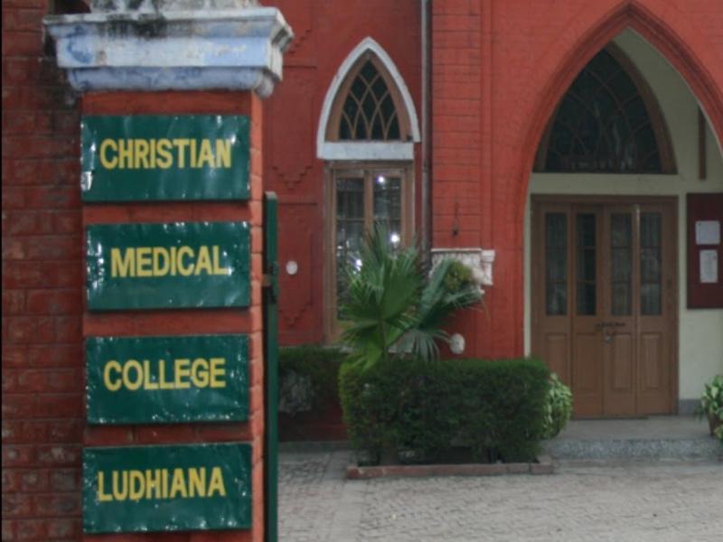 cmc-drops-aptitude-test-for-medical-admissions-only-neet-to-count-hindustan-times