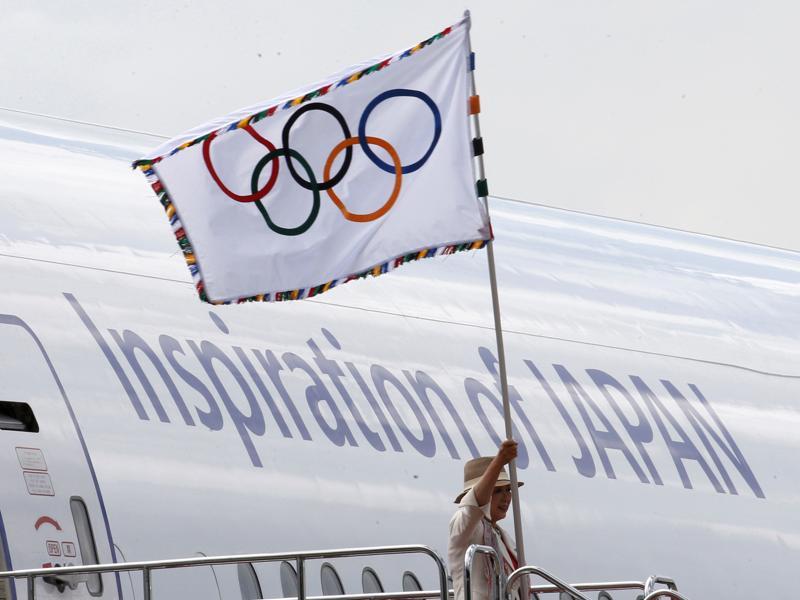 Olympic Flag Arrives In Tokyo From Rio De Janeiro For Games Olympics Hindustan Times Olympic Flag Arrives In Tokyo From Rio De Janeiro For Games Olympics Hindustan Times