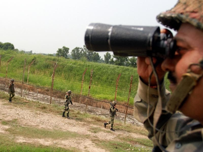 Uri Attack Effect: Army, BSF On Alert Along India-Pak Border | Latest ...