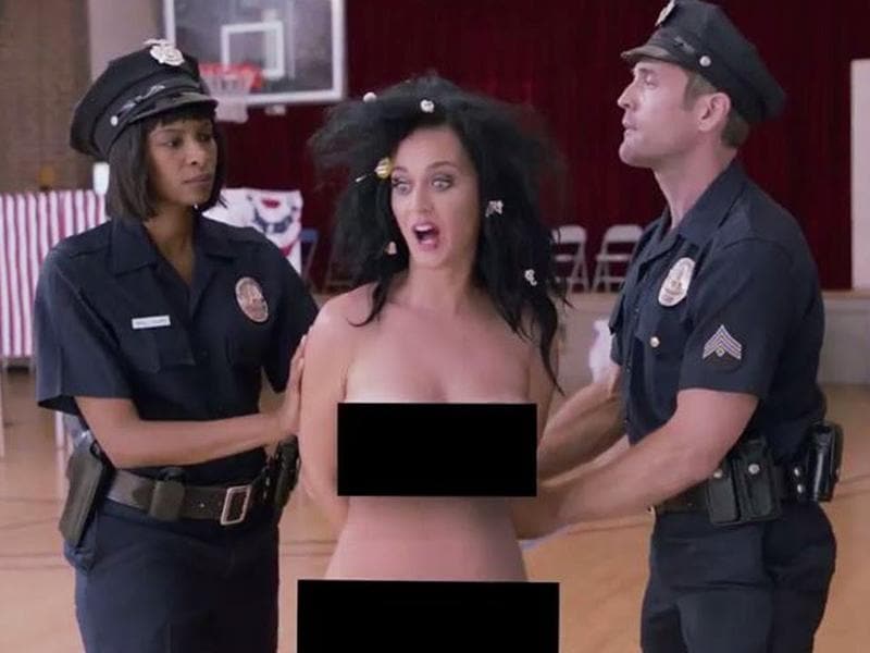 800px x 600px - Watch: Katy Perry strips naked to urge voters to turn up for elections -  Hindustan Times
