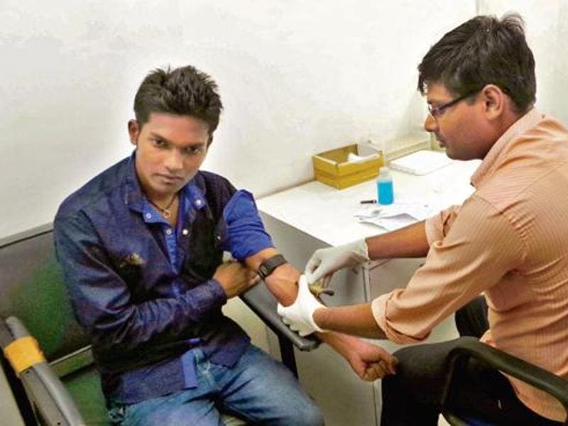 Maha labs can’t charge you over ₹600 for dengue tests | Mumbai news