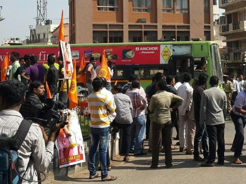RSS, BJP stage protests in Bengaluru over killing of sangh activist ...
