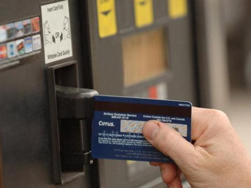 This is how an ATM virus compromised 3.2 million debit cards in India ...