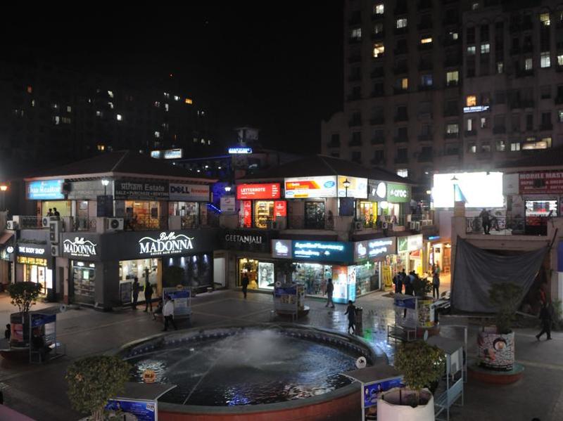 Gurgaon’s answer to Khan Market booms in slow year Hindustan Times
