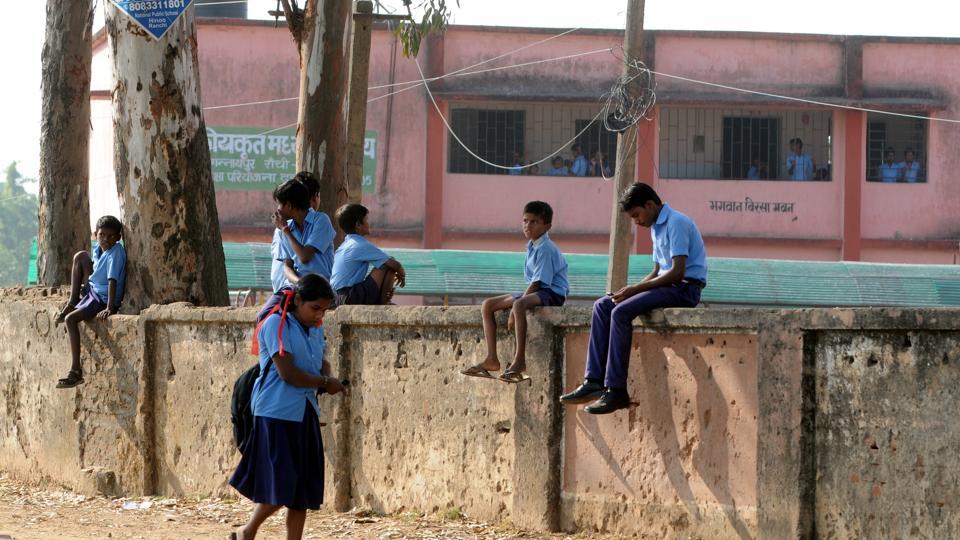 Jharkhand govt school walls to have names of PM, CM, national anthem | Latest News India - Hindustan Times