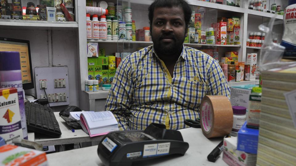 Shortage of POS machines hit go cashless drive in Dhanbad - Hindustan Times