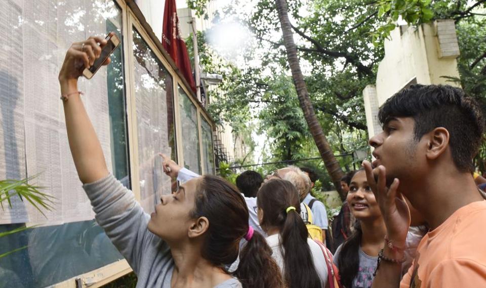 Mumbai Fyjc Online Admissions To Get Student Friendly Hindustan Times Application forms of mumbai junior colleges will be collected through the centralized admission process. mumbai fyjc online admissions to get