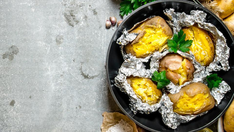 Parents beware! Cooking in aluminium pans may reduce your kid’s IQ