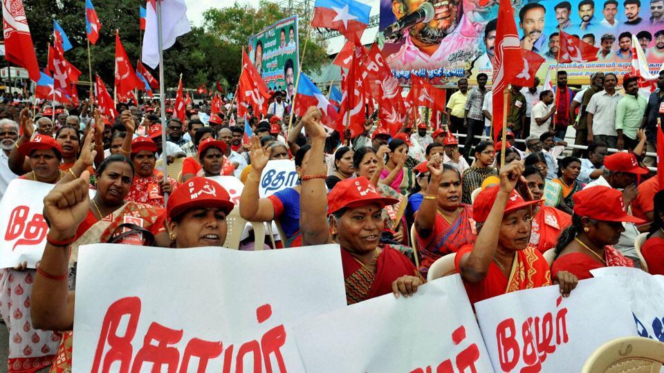 Don’t harass family members of Jallikattu protesters, Madras high court