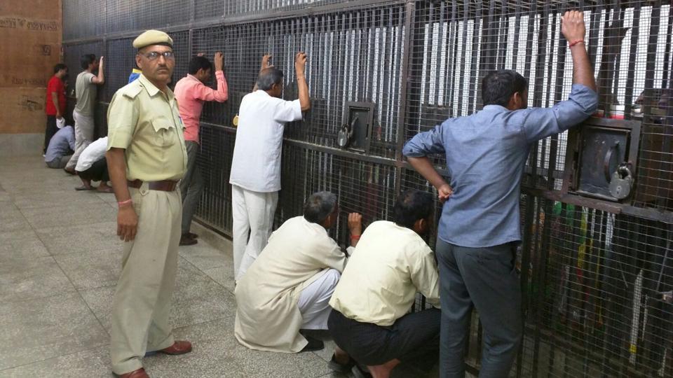 Gurgaon Bhondsi jail keeps vigil on gangsters to prevent flare up Hindustan Times