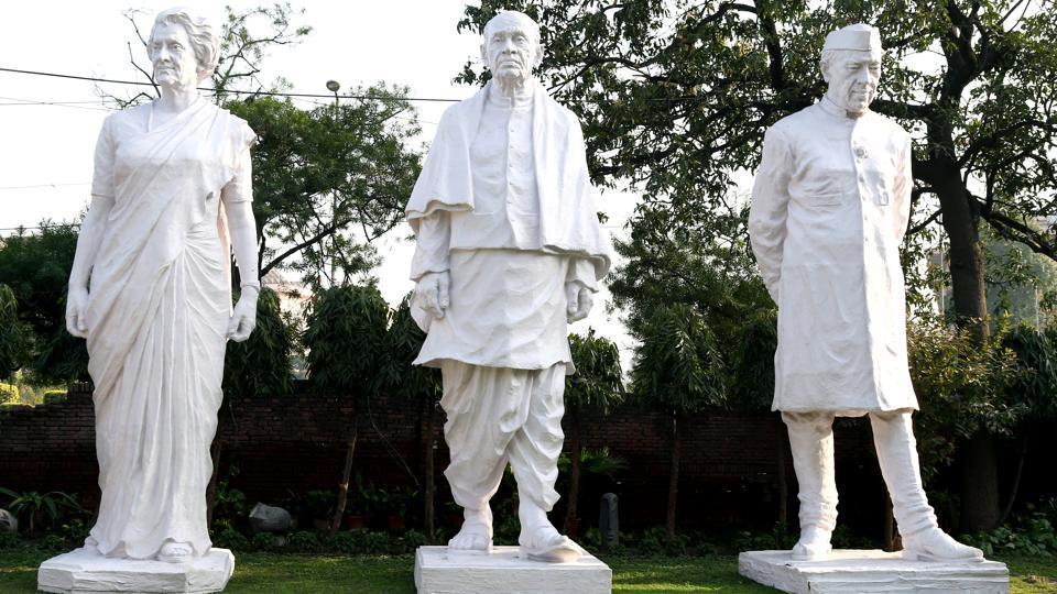 retrospective sculptor Sutar - Hindustan Times