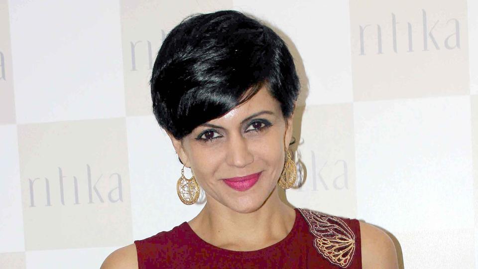 Details more than 137 mandira bedi long hair