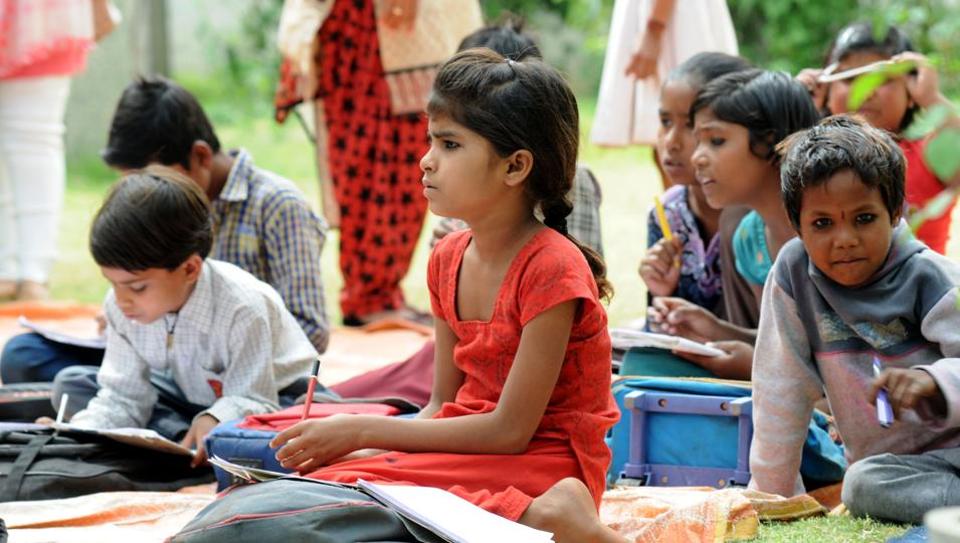 Gurgaon: Slum kids attend open school in South City 2 - Hindustan Times