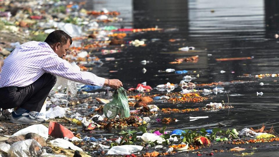 In Pics Navratri Rituals Leave Behind Polluted Rivers Hindustan Times