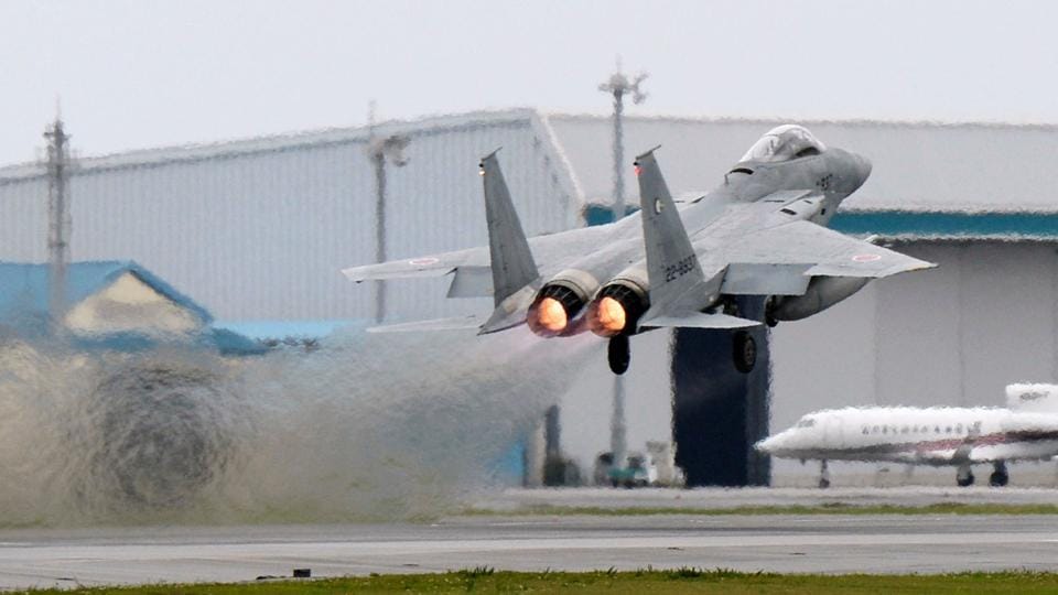 Japan scrambles jet fighter in record numbers as Chinese military