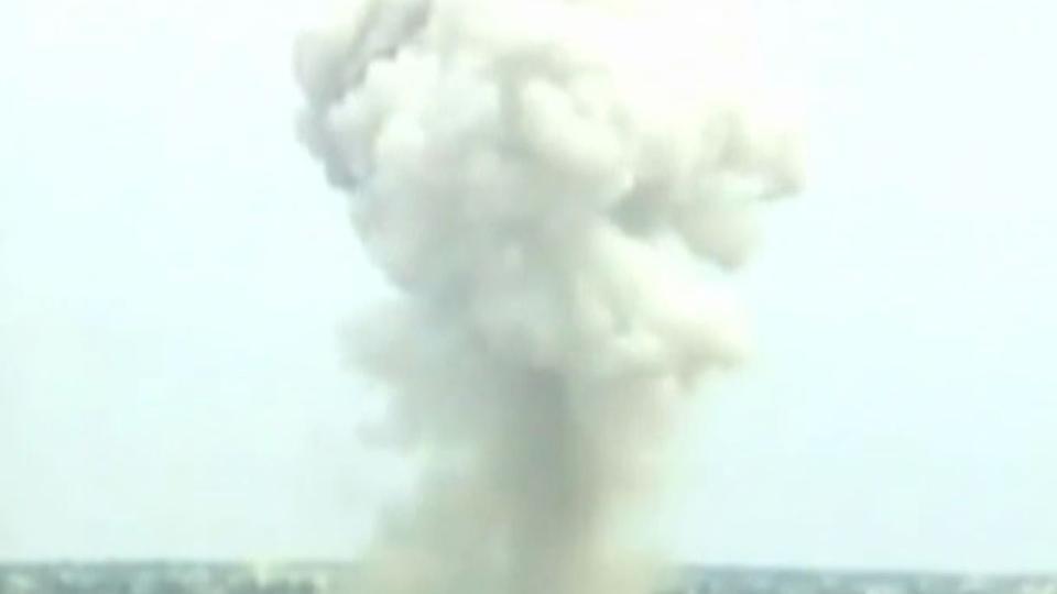 Мать всех бомб. Бомба сброшенная на Афганистан. Moab бомба. Самая мощная неядерная бомба сброшена на Киев.