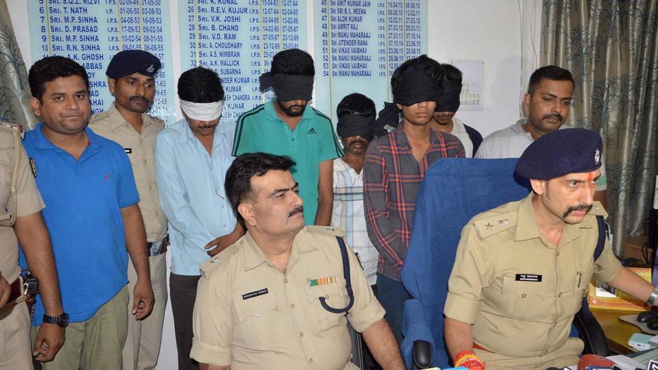 NEET 2017: Gangs trying to leak question papers in Patna, Jaipur arrested |  Latest News India - Hindustan Times