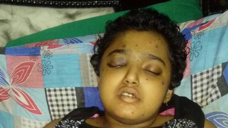 Bangali 18yer Xxx Video - Video shows 13-year-old girl begging dad for money to treat cancer | Latest  News India - Hindustan Times