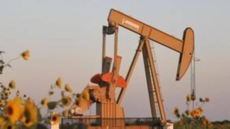 Oil prices rise on expectations of output cut extension