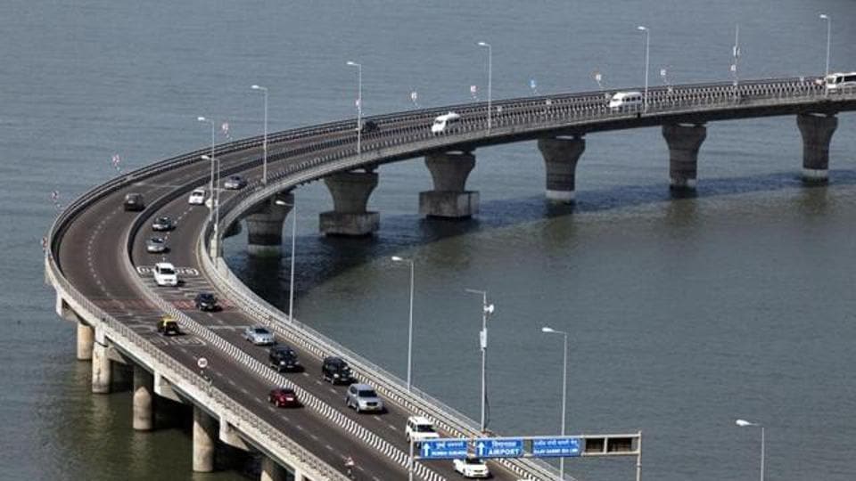 BandraWorli sea link toll Contract awarded to same contractor, hike