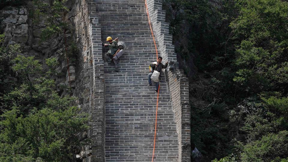 Restoring China’s Great Wall brick by brick | Hindustan Times Restoring China’s Great Wall brick by brick