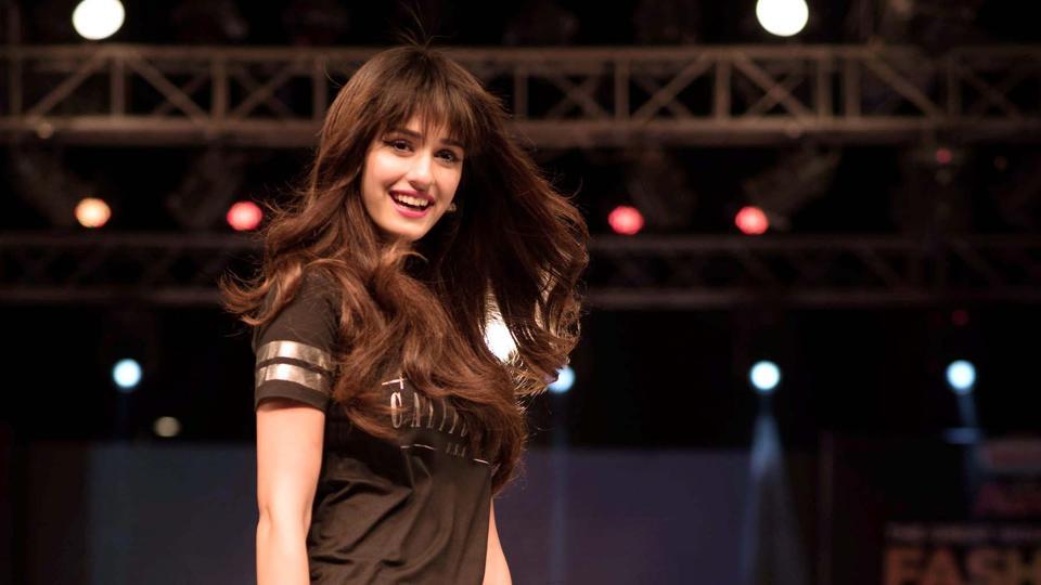 Add colour to your personality: Disha Patani offers five fashion tips for college kids | Fashion Trends - Hindustan Times Add colour to your personality: Disha Patani offers five fashion tips for college kids | Fashion Trends - Hindustan Times