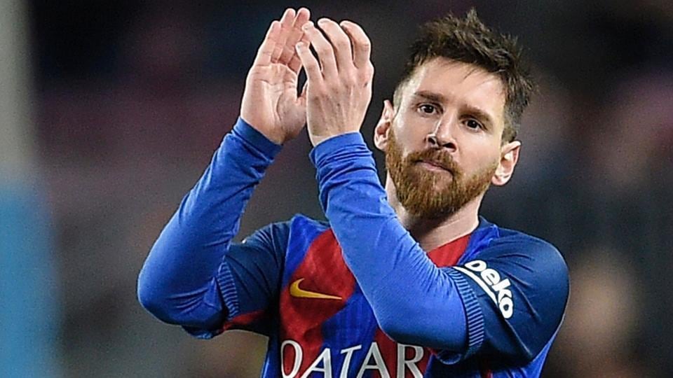 Lionel Messi extends contract with FC Barcelona till 2021 | Football ...