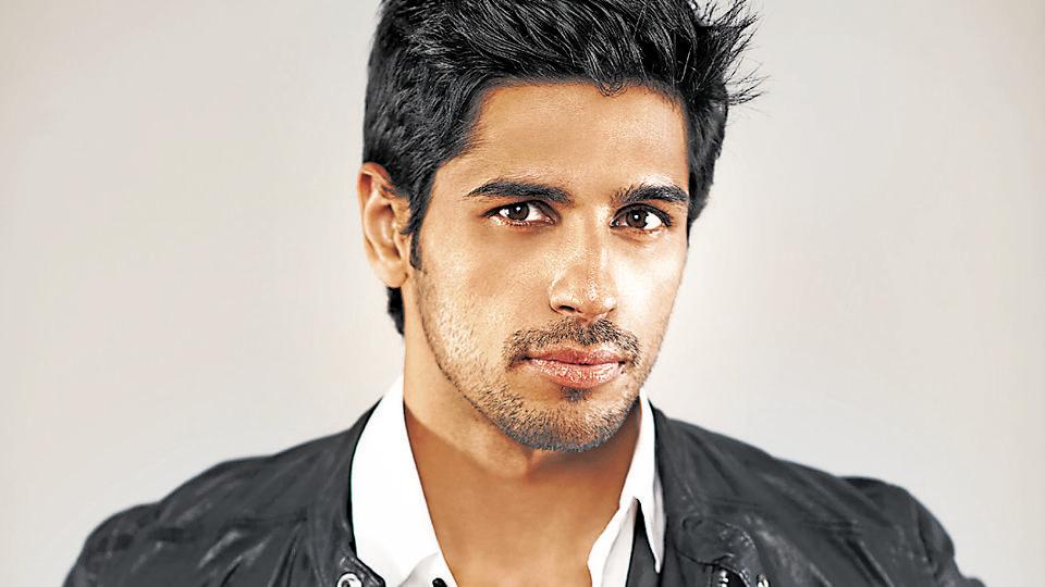 Sidharth Malhotras Surprising Confessions about his Love Life  Indiacom