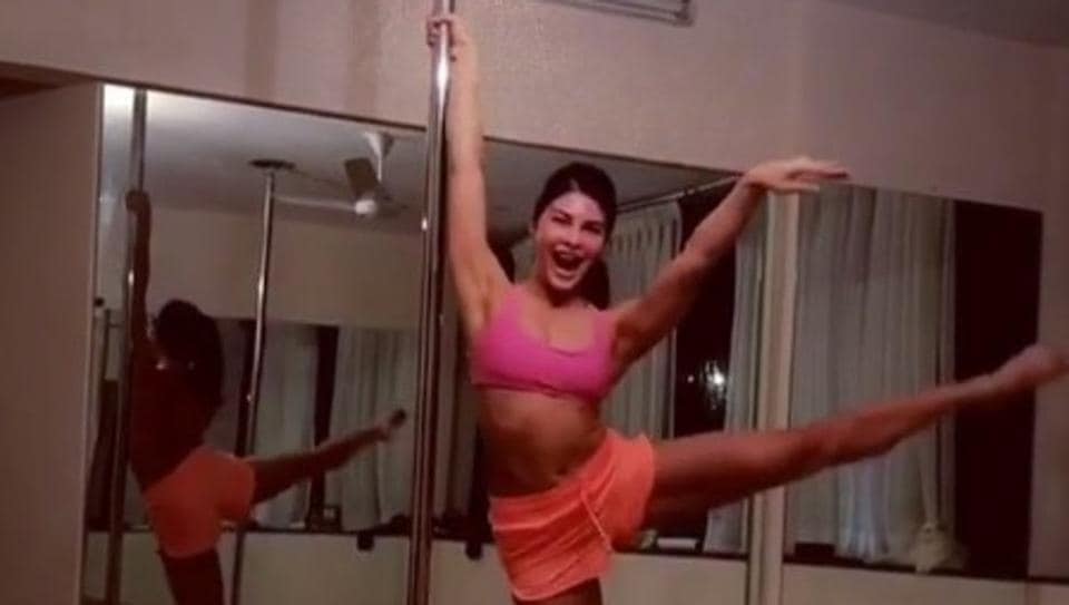 960px x 543px - Watch video: Jacqueline Fernandez does a sexy pole dance sequence |  Bollywood - Hindustan Times