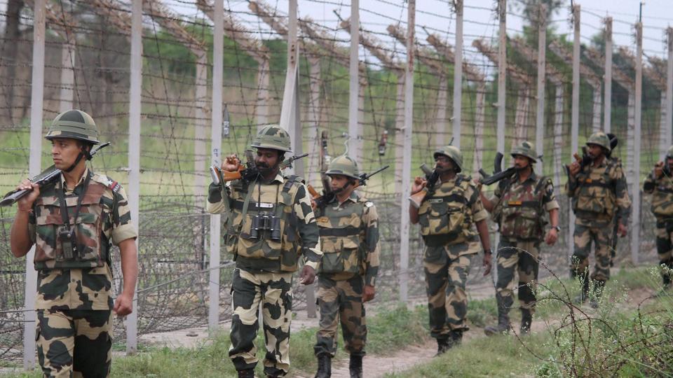 BSF to use capsicum-based teargas for crowd control | Latest News India ...