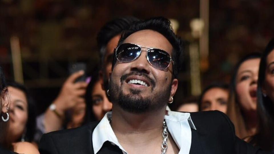 He should cancel this concert Indian Americans slam Mika Singh for