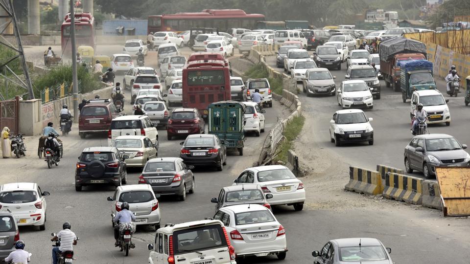 Noida: Traffic cops, marshals to be deployed at congested spots till late hours