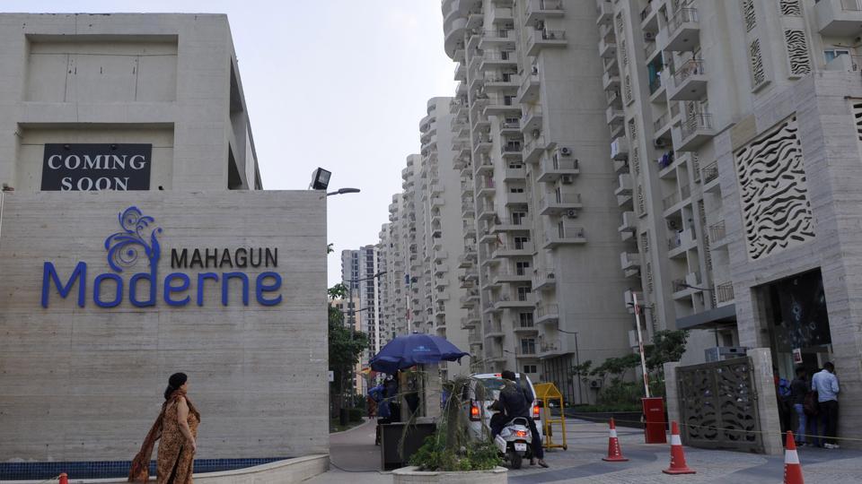 Noida Woman In Search Of Job Found Dead Cops Suspect Suicide Hindustan Times That is the nub of the matter although the story of mahagun moderne works at many levels. found dead cops suspect suicide