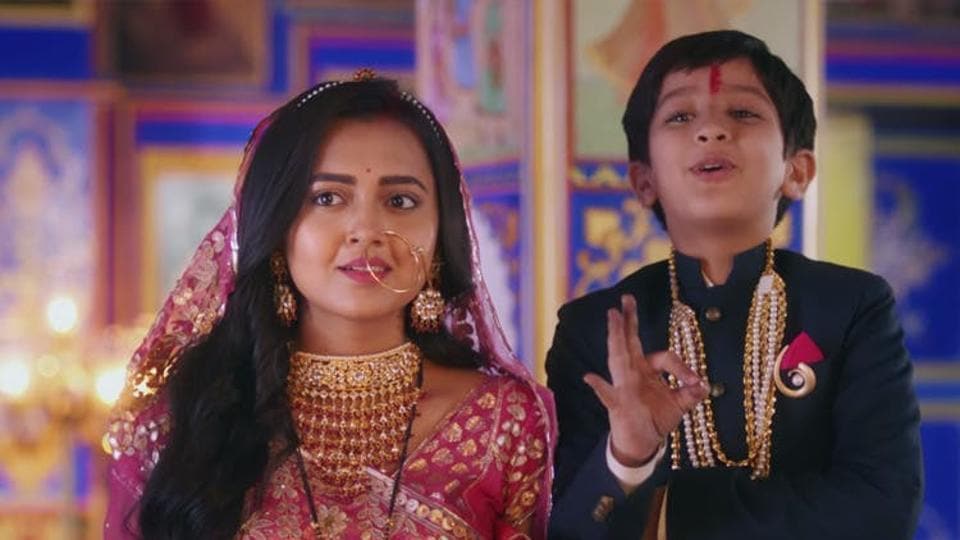 Chota Boy Choti Girl Xx Video - Pehredaar Piya Ki: Smriti Irani asked to ban show after suhagraat,  honeymoon references - Hindustan Times