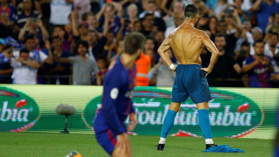 Cristiano Ronaldo mocks Lionel Messi with shirt celebration at Camp Nou