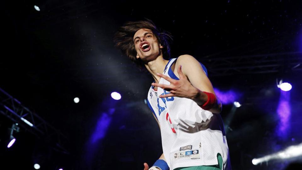 America’s Matt Burns holds onto Air Guitar World Championship title