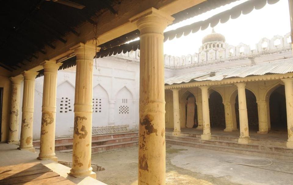 [Image of Nawabi Kitchen in Lucknow]