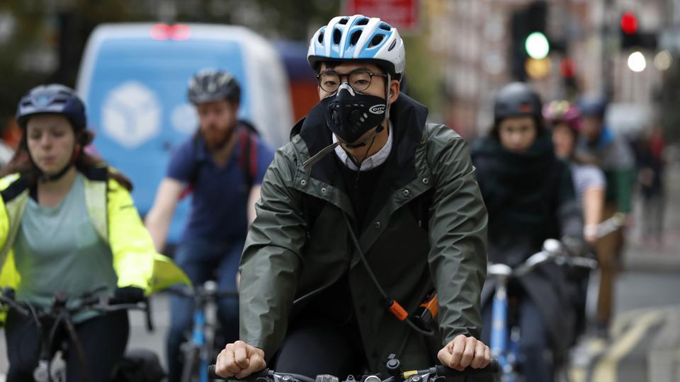 London gets new ‘Toxicity Charge’ on cars to tackle pollution | World ...