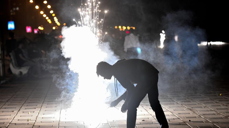 Mumbai was most polluted in Maharashtra during Diwali, finds state pollution board | Mumbai news