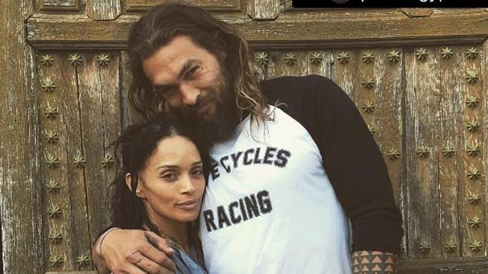 Aquaman Jason Momoa Marries Lisa Bonet In Intimate Ceremony Hollywood