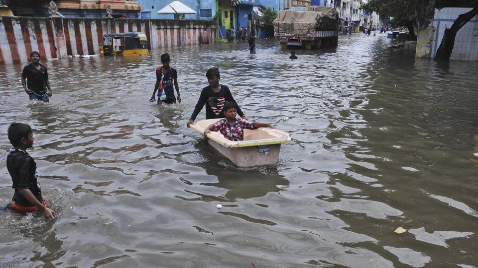 Chennai rains: Palaniswami visits rain-hit areas | Latest News India ...