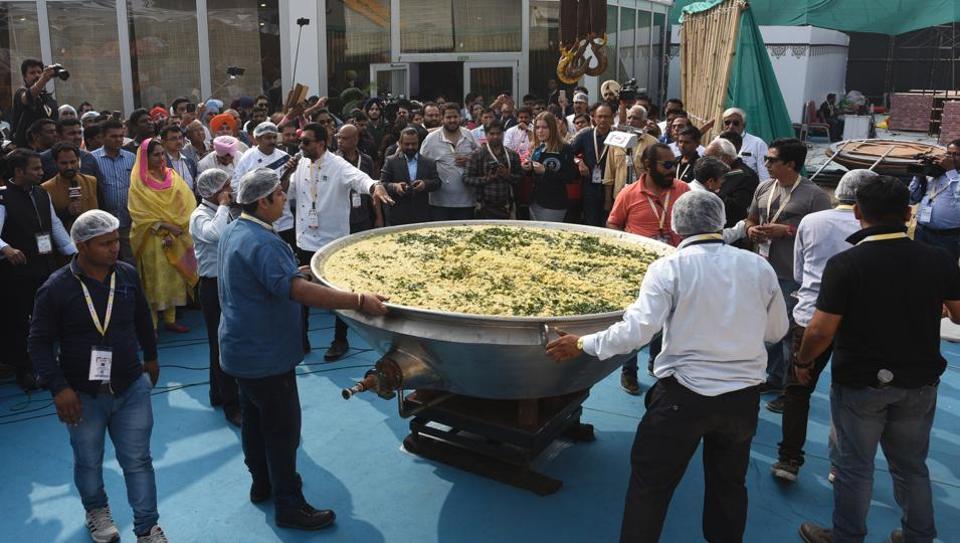 Delhi 918kg of khichdi helps World Food India make it to Guinness
