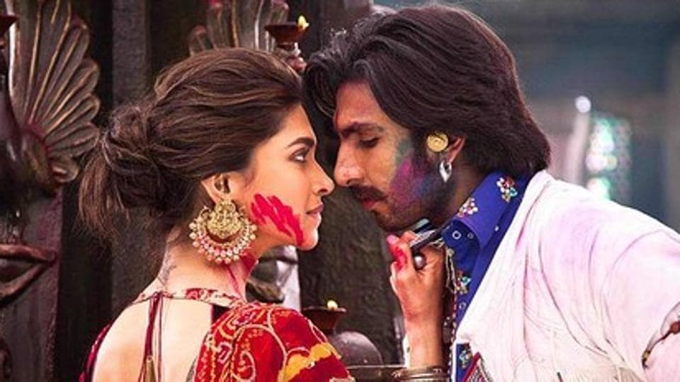 Deepika earrings in ram on sale leela