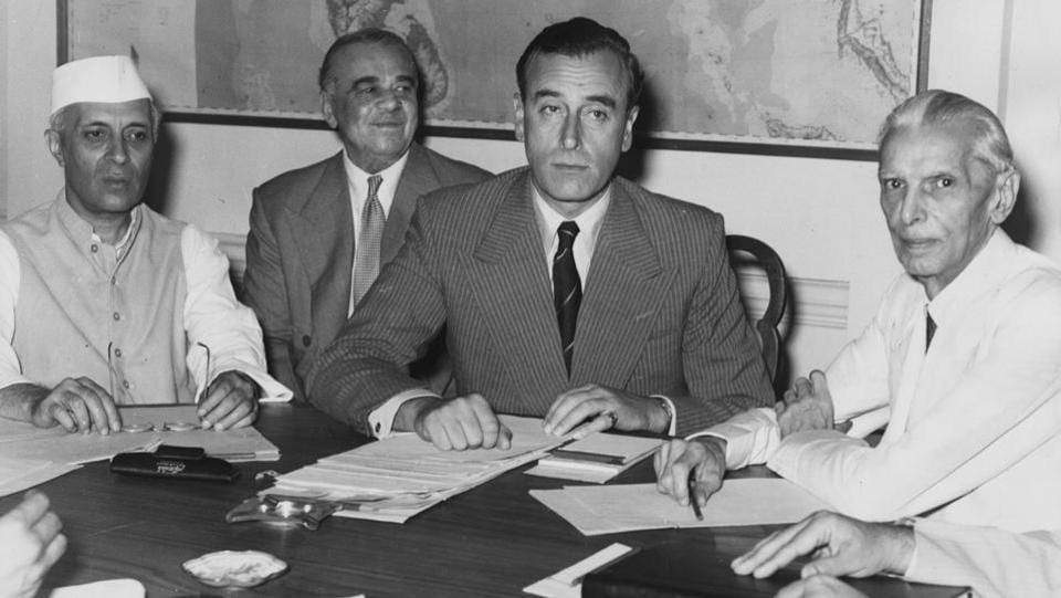 Jawaharlal Nehru with Lord Mountbatten and President of the All-India Muslim League Muhammad Ali Jinnah during a conference meeting in New Delhi. As Nehru attempts of power sharing with Jinnah failed, the partition between India and Pakistan became the only solution. (Keystone / Getty Images) Jawaharlal Nehru with Lord Mountbatten and President of the All-India Muslim League Muhammad Ali Jinnah during a conference meeting in New Delhi. As Nehru attempts of power sharing with Jinnah failed, the partition between India and Pakistan became the only solution. (Keystone / Getty Images)