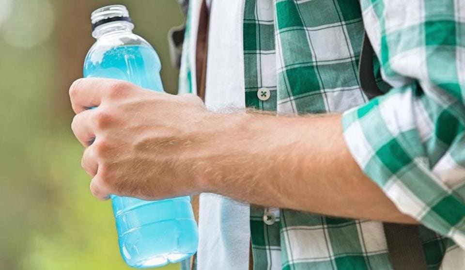Most energy drinks consist of similar ingredients — water, sugar, caffeine, certain vitamins, minerals and non-nutritive stimulants such as guarana, taurine and ginseng. (Shutterstock) Most energy drinks consist of similar ingredients — water, sugar, caffeine, certain vitamins, minerals and non-nutritive stimulants such as guarana, taurine and ginseng. (Shutterstock)