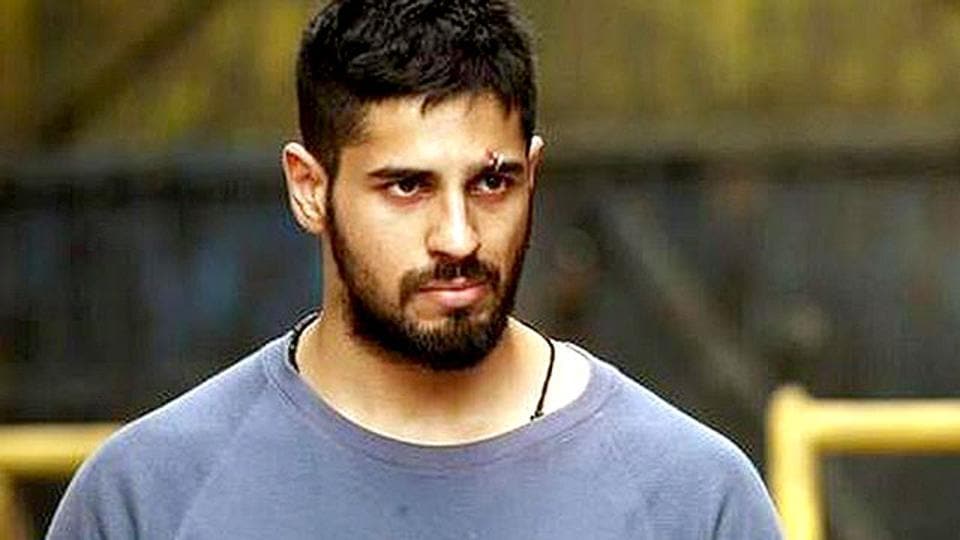 Sidharth Malhotra to train in martial arts for his next venture - The  Economic Times