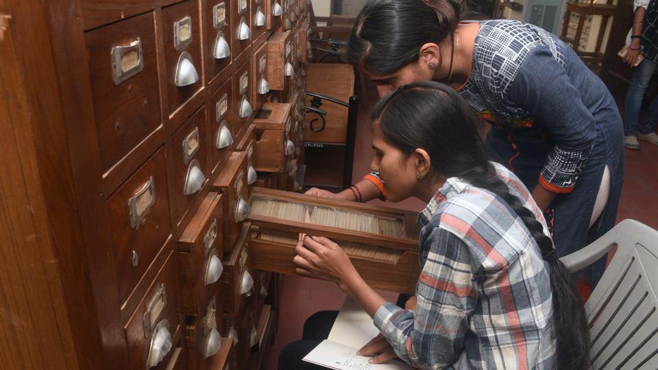 Jayakar library in Pune ‘logs on’ to 60 years but maintains Old World ...